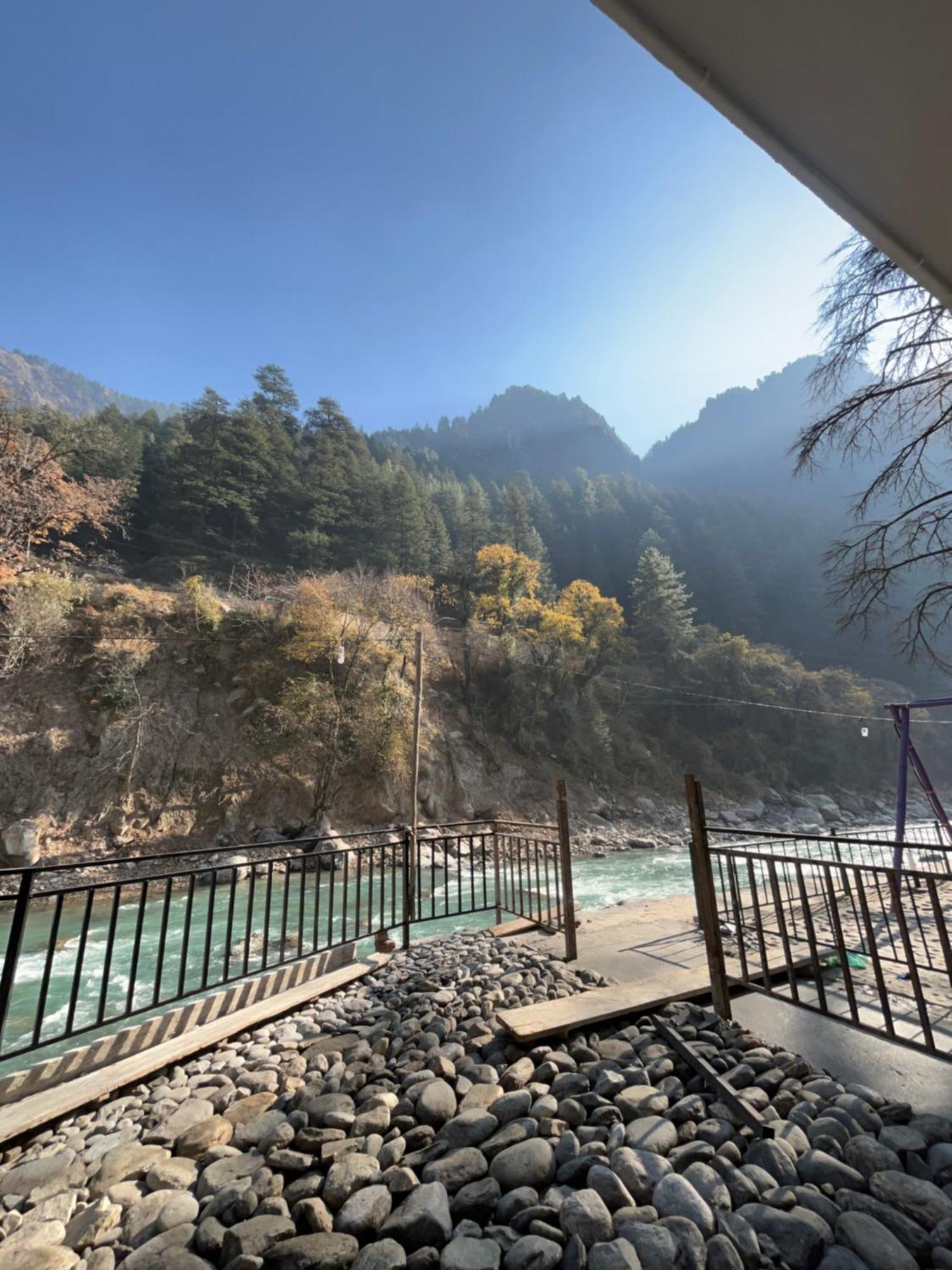Hom House Of Mannmauji Riverside Kasol Buitenkant foto