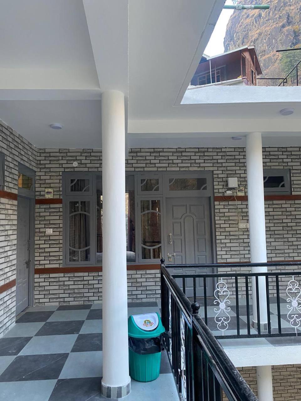 Hom House Of Mannmauji Riverside Kasol Buitenkant foto
